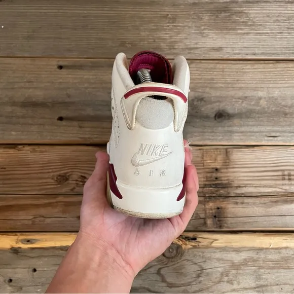 Women Size 6 / Size 4.5 Youth 2015 Nike Air Jordan 6 Maroon Basketball Sneakers