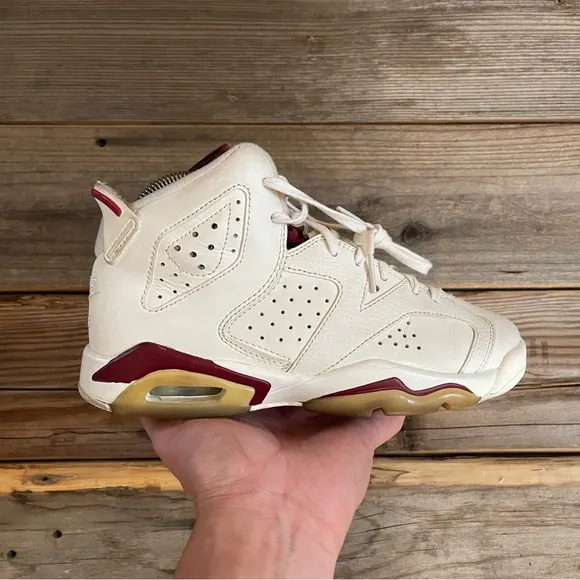 Women Size 6 / Size 4.5 Youth 2015 Nike Air Jordan 6 Maroon Basketball Sneakers