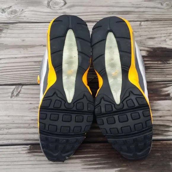 Women Size 9.5 / Size 8 Men Nike Air Max 95 No Sew Laser Orange Running Sneakers