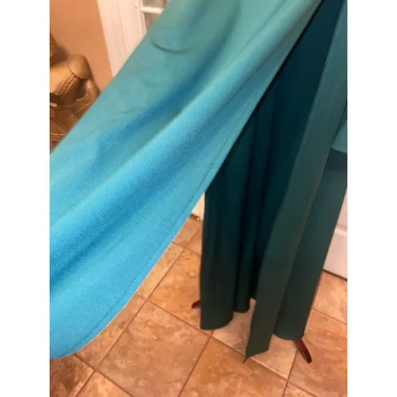 Women's boutique Maxi Dress Size S Green