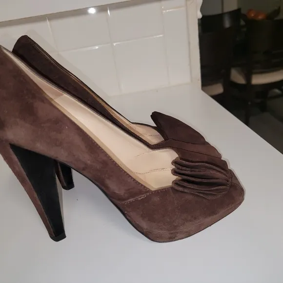 Women's prada suede brown toe heels shoes
