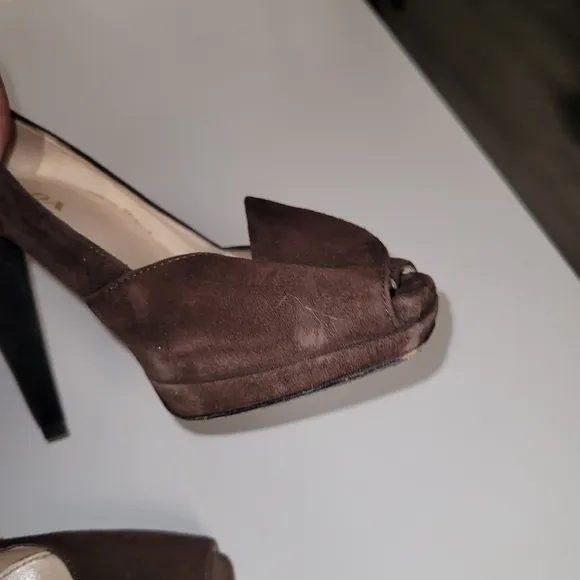 Women's prada suede brown toe heels shoes
