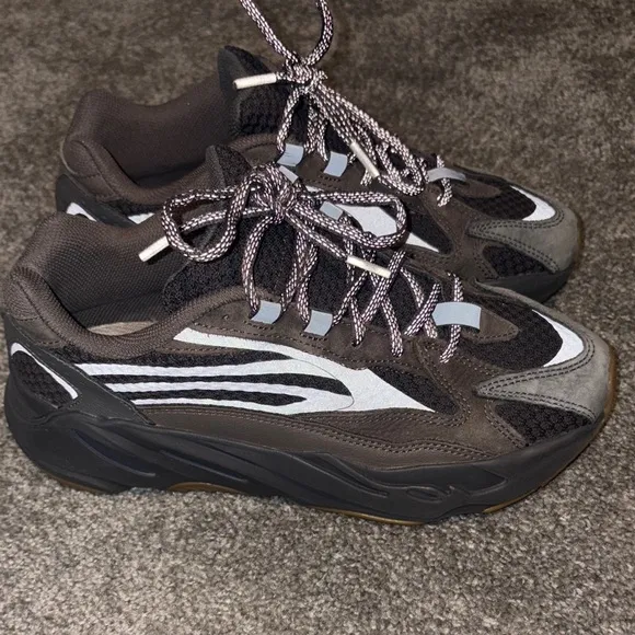 Yeezy Geode size men 7