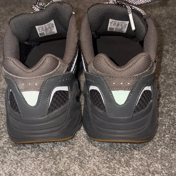 Yeezy Geode size men 7