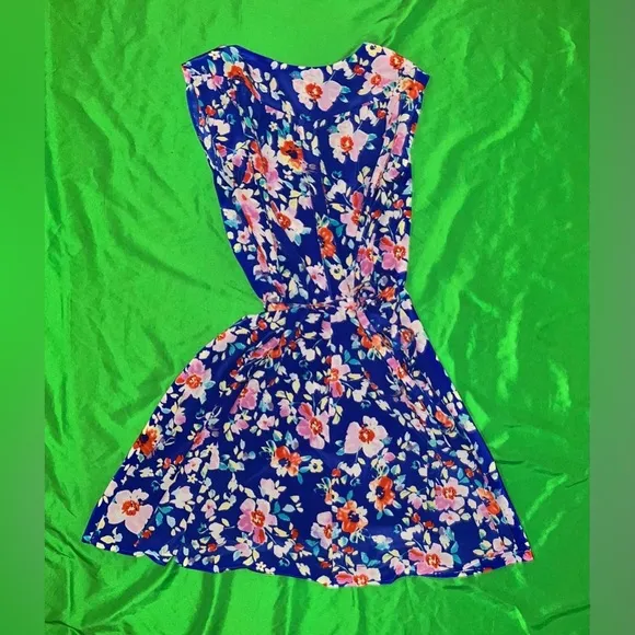 Yumi Kim 100% Silk Floral Blue Wrap Dress size XS