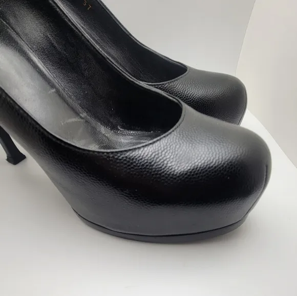 Yves Saint Laurent YSL Tribtoo Black Pebbled Leather Platform Pumps Size 37 1/2