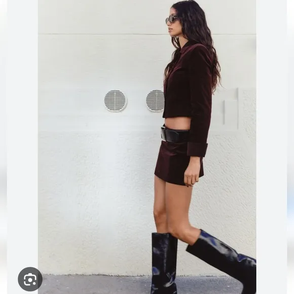 ZARA BELTED VELVET MINI SKIRT SIZE L