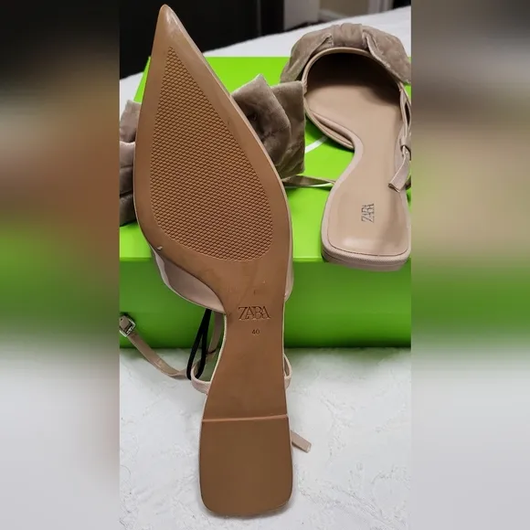 ZARA Bowed Flats Size 40/9