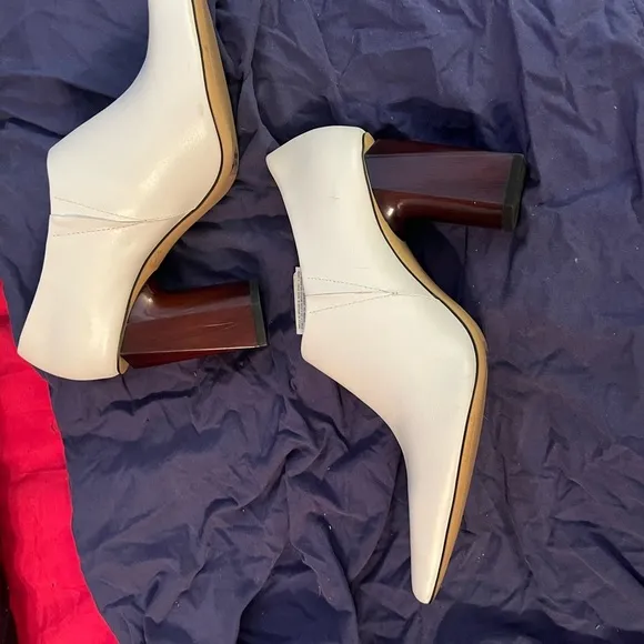 ZARA  GEOMETRIC HEELED LEATHER SHOES, NWF, size 9